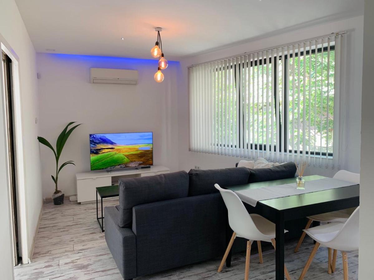 Nordic Style Apartment With Underground Parking Sofia Exterior photo